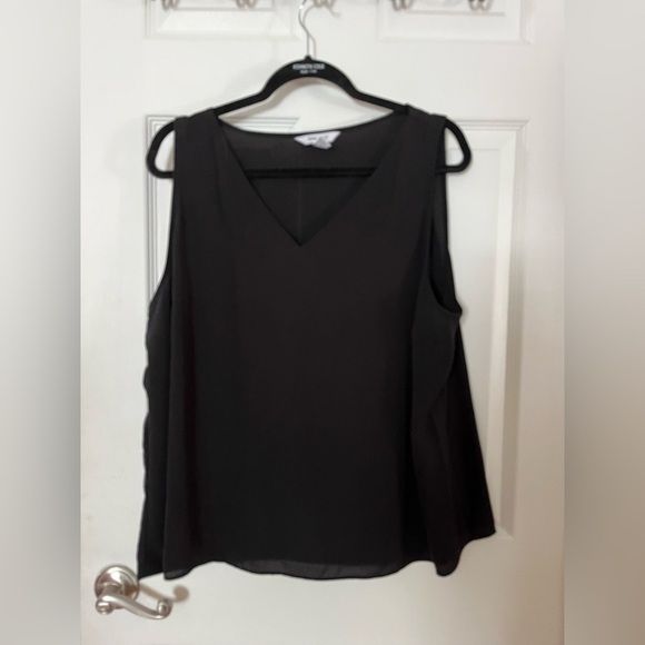 Nine West Black V-Neck Tank Top - Picture 1 of 3